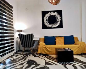 fruit tower - Thessaloniki - Living room
