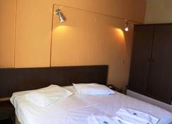 Espigão Palace Hotel - Resende - Habitación