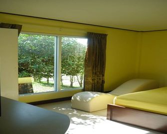 Klang Suan Resort - Muang Klaeng - Living room
