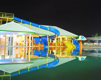 Chiang Rai Park Resort - Chiang Rai - Pileta