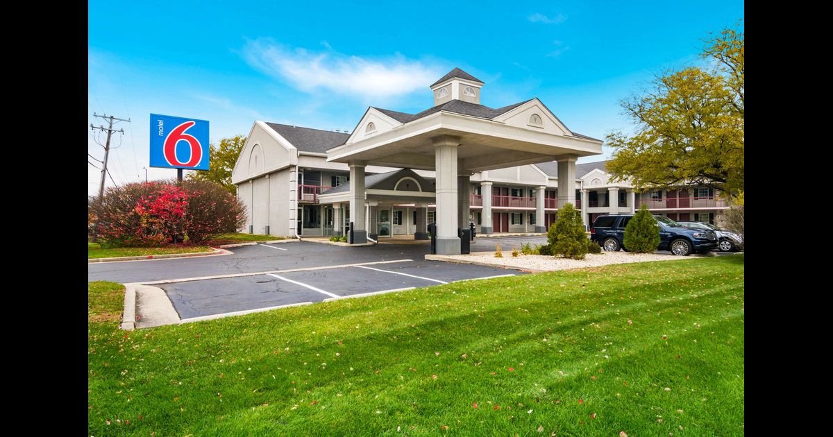 Motel 6 Alsip, IL, Alsip Compare Deals