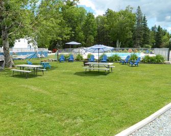 Belle Isle Motel - Bar Harbor - Uteplats