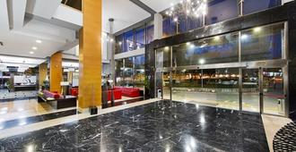 Elba Almería Business & Convention Hotel - Almería - Lobby