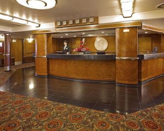 Iconic Ocean Liner Stay! Close to Museum of Latin American Art, Pets Allowed - Long Beach - Recepción