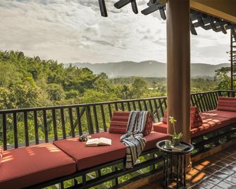 Anantara Golden Triangle Elephant Camp & Resort - Ban Sop Ruak - Balkon