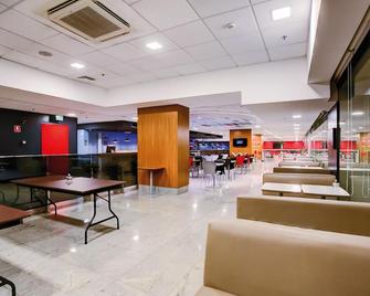 Ibis Budget Rio de Janeiro Nova America - Rio de Janeiro - Lobby