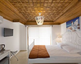 Ayka Hotel - Akyaka - Habitación