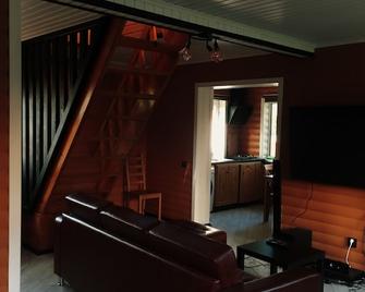 Holiday Home in Roshino - Roshchino - Living room