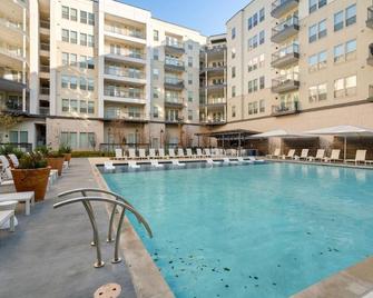 Kasa Arlington Apartments Near UTA - Arlington - Pool