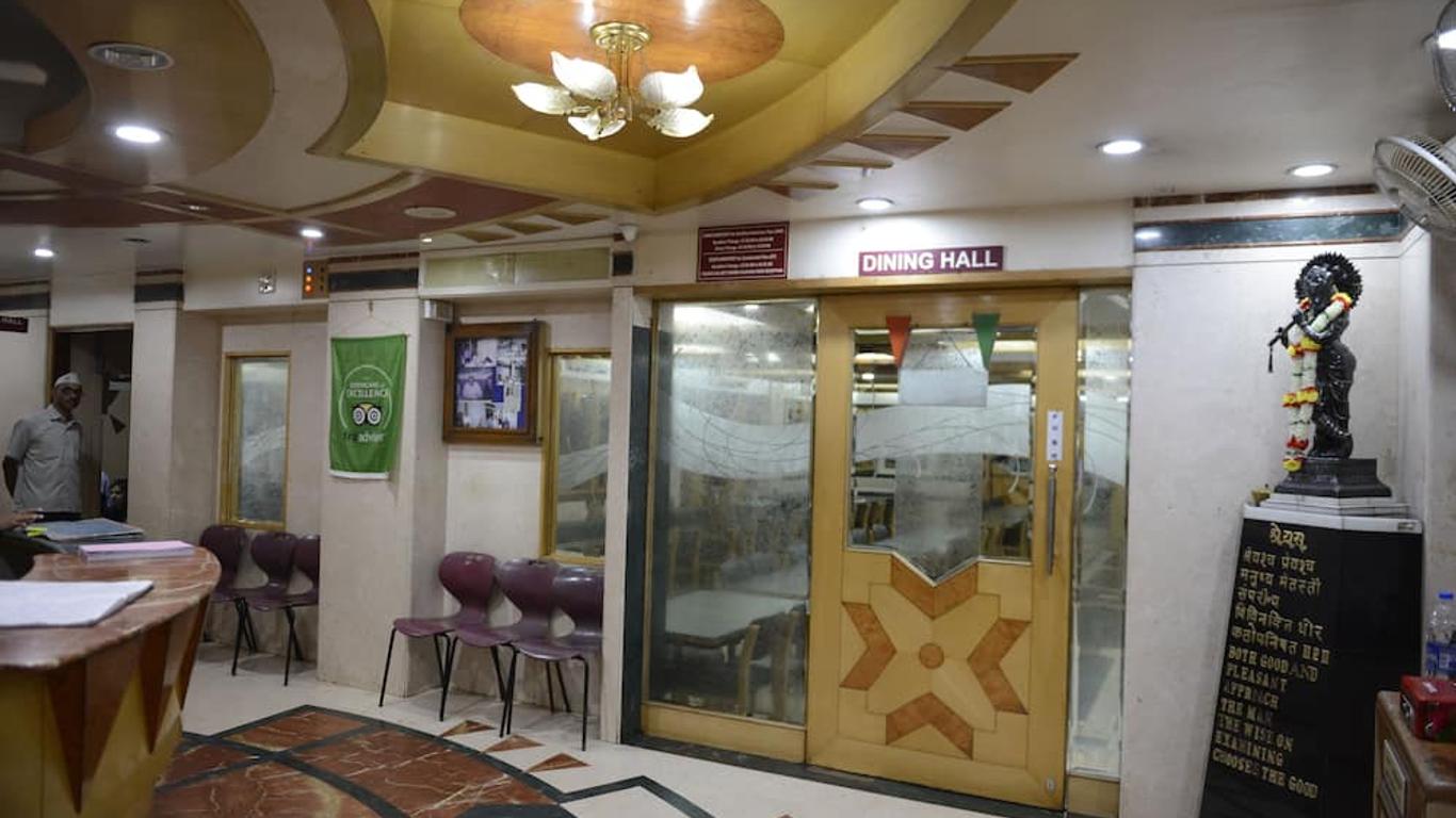 Hotel Shreyas