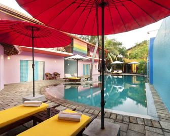 Dickman Resort - Negombo - Pool