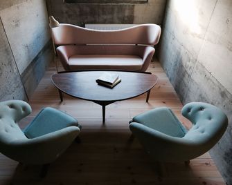 House Of Finn Juhl Hotel Hakuba (Adults Only) - Hakuba - Wohnzimmer