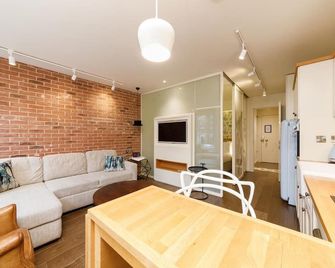 London Bridge Boutique by Viridian Apartments - London - Living room