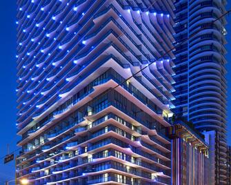 SLS Brickell - Miami - Clădire