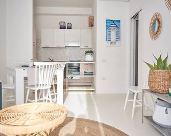 Spiaggia Bianca in Golfo Aranci - Golfo Aranci - Salle à manger