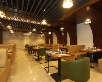 Udit Regency by west western kasol - Kasol - Restaurant