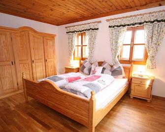 Sprawling Mansion near Ski Area in Salzburg - Eben im Pongau - Bedroom