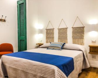 B&B 106 Maison de Charme - Mola di Bari - Habitación