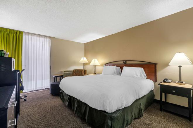 Quality Inn Tyler Lindale 44 5 9 Tyler Hotel Deals