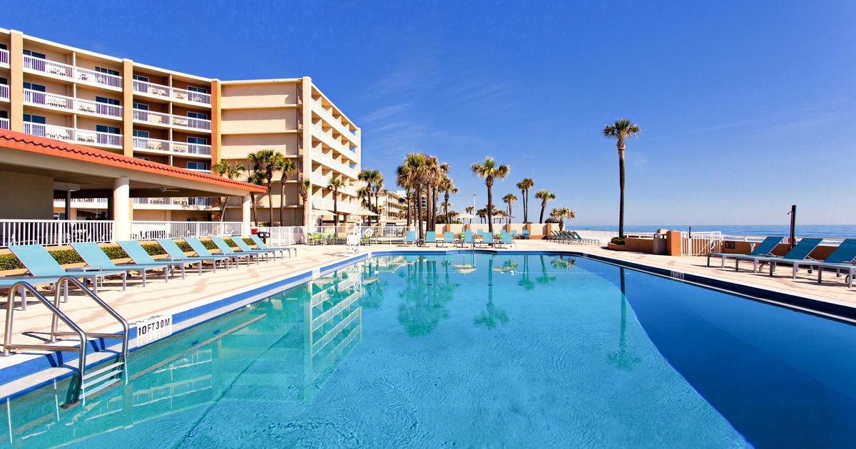 Holiday Inn & Suites Daytona Beach on the Ocean, an IHG Hotel ab 21