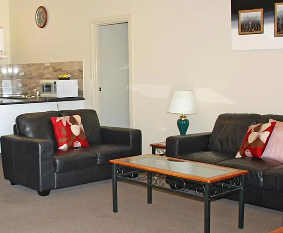 Aquarius Resort - Merimbula - Living room