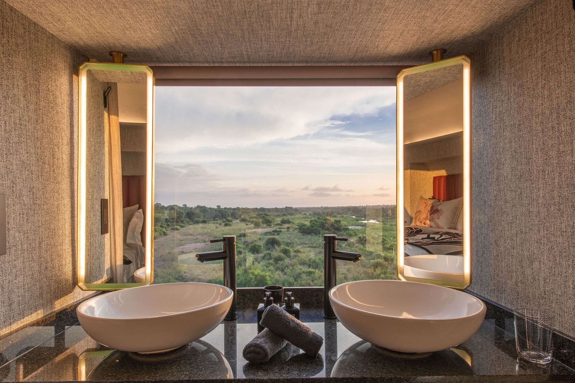 Kruger Shalati - Train on The Bridge & Garden Suites - Skukuza