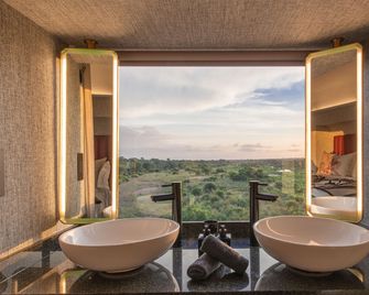 Kruger Shalati - Train on The Bridge & Garden Suites - Skukuza