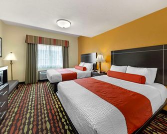Best Western Greentree Inn & Suites - Moore - Slaapkamer