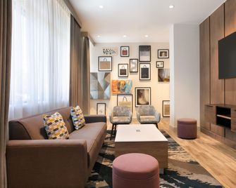 Crowne Plaza Philadelphia - King Of Prussia By IHG - King of Prussia - Sala de estar