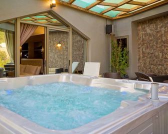 Hotel Xperience - Jounieh