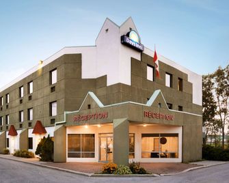 Days Inn by Wyndham Ste. Helene-de-Bagot - Sainte-Hélène-de-Bagot - Gebäude