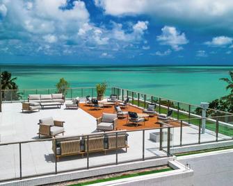 Oceana Atlantico Hotel - ז'ואאו פסואה - מרפסת