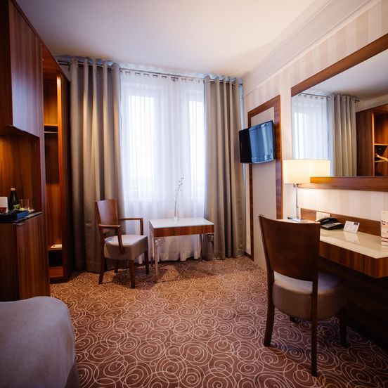 Hotel Lord - Warsaw Airport image 1