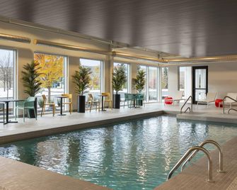 Home2 Suites by Hilton Vaughan Toronto ON - Vaughan - Zwembad