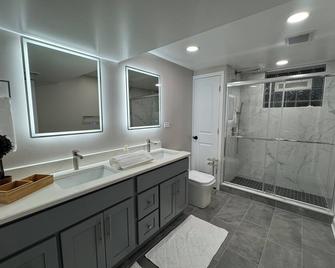 2bedroom apartment in fantastic Chicago near Ohare and quick drive into the city - Chicago