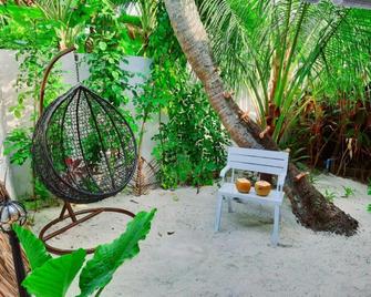 Mystic Maldives - Mathiveri Retreat - Mathiveri - Patio