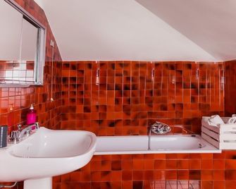 Meravilla - Ascoli Piceno - Baño