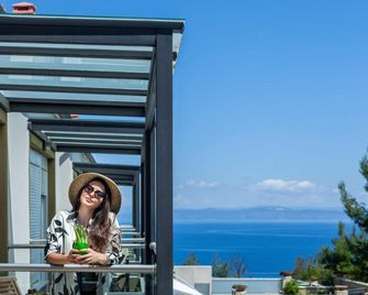 Sunny Villa Hanioti - Chaniotis - Balcón