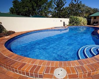 Kirribilli Riverfront Apartments - Brisbane - Piscina