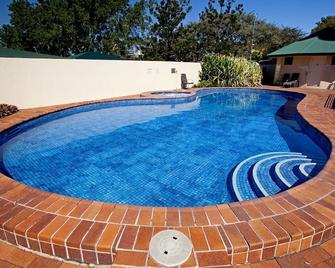 Kirribilli Apartments - בריסביין - בריכה