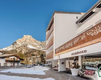 Hotiday Residence San Martino - San Martino di Castrozza - Gebouw