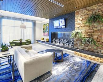 Fairfield Inn & Suites by Marriott Ottawa Airport - Ottawa - Lobby