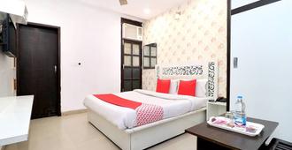 OYO 3145 Hotel Sunder - Ludhiāna - Bedroom