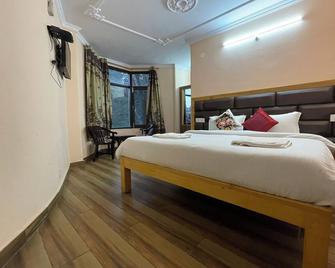 Aarika Homestay - Shimla - Bedroom