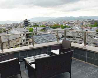 Kyo no Yado Sangen Ninenzaka - Kyoto - Balcony