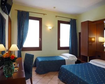 Hotel Cris - Venice