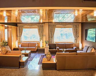 Hotel Camigliatello - Camigliatello Silano - Salónek