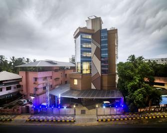Hotel Guruvayur Darshan - Guruvayoor - Gebouw