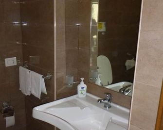 Baglio Delle Rose - Giarre - Salle de bain
