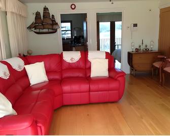 Orchard Manor B & B - Truro - Olohuone